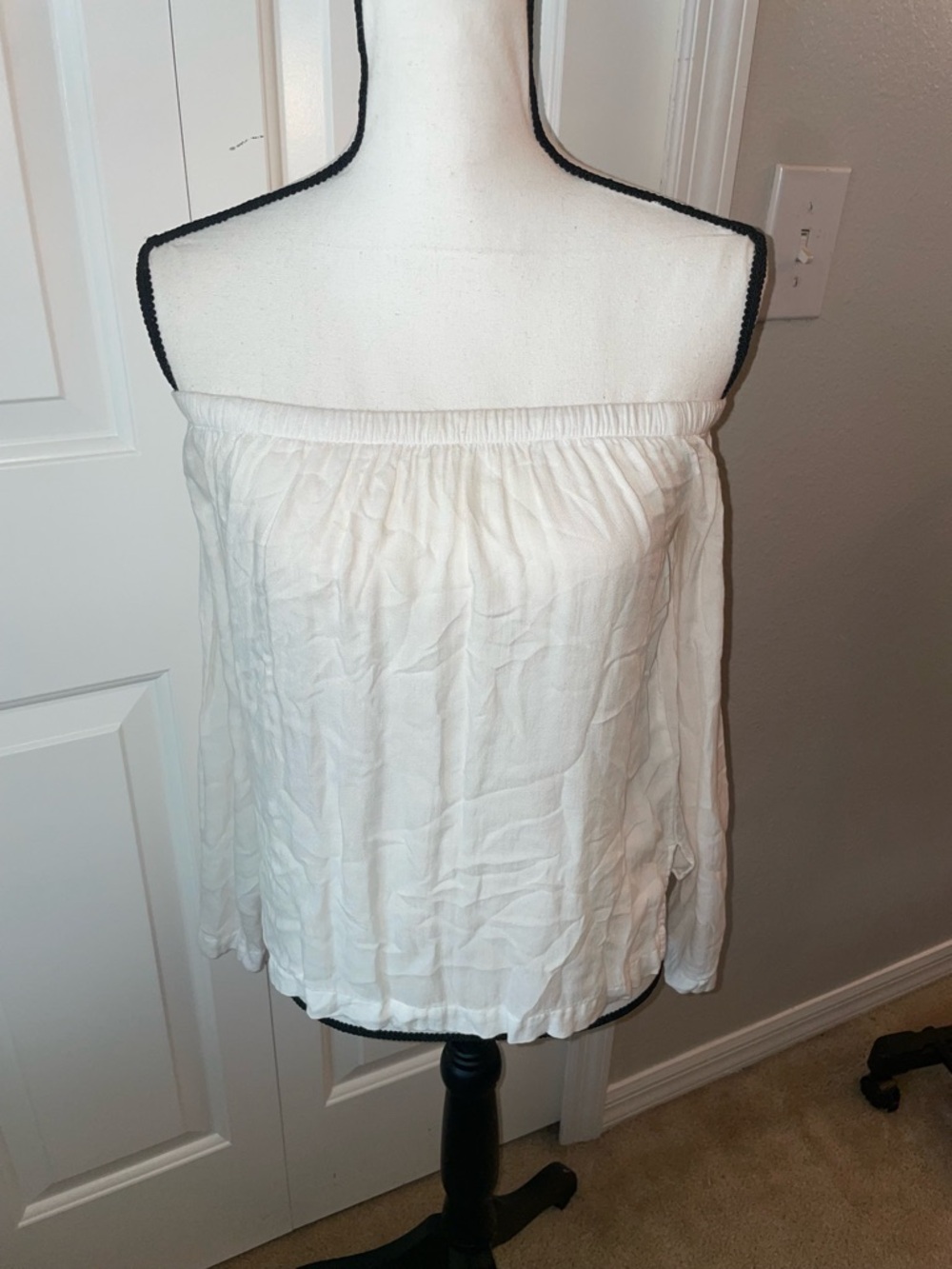 cloth & stone Off-Shoulder White Peasant Blouse